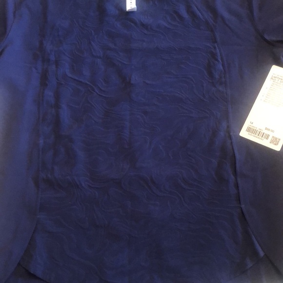 Lululemon Running T Shirt Blue size 14 - Picture 2 of 4